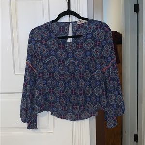 Patterned cropped blouse